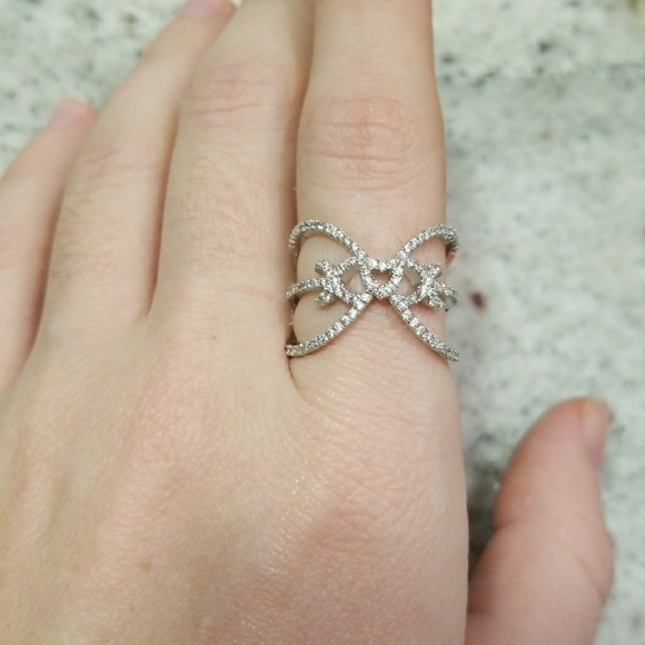 Jewelry - X❤X Ring